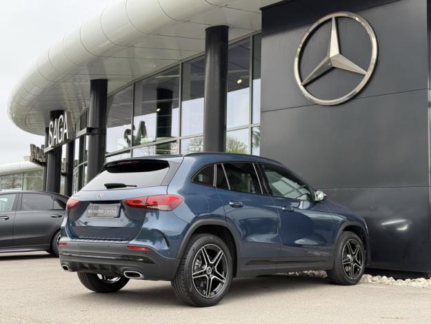 MERCEDES-BENZ GLA 250 e AMG Line  