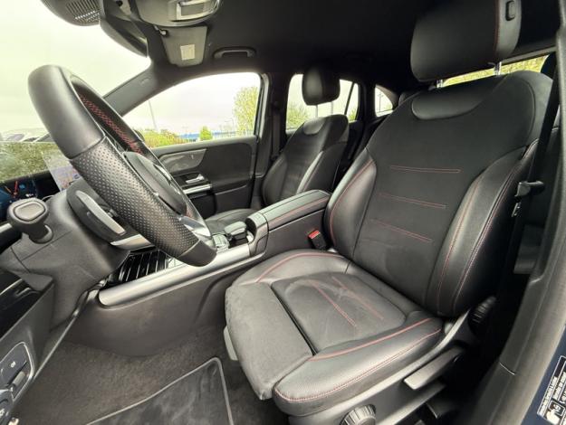 MERCEDES-BENZ GLA 250 e AMG Line  