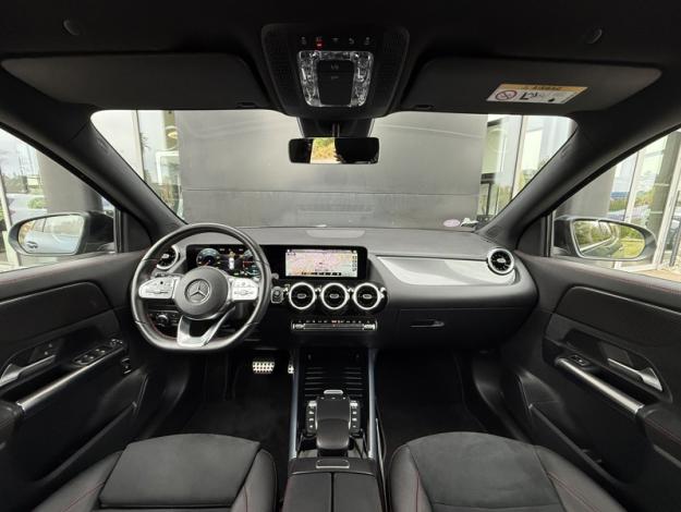 MERCEDES-BENZ GLA 250 e AMG Line  