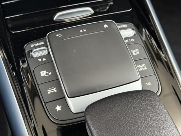 MERCEDES-BENZ GLA 250 e AMG Line  