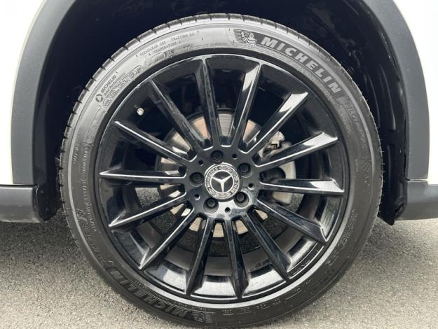 MERCEDES-BENZ GLA 220 d Starlight Edition  Classe GLA/ X156 GLA 220 d Starlight Edition