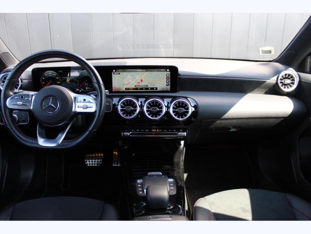MERCEDES-BENZ Classe A 250 e AMG Line  