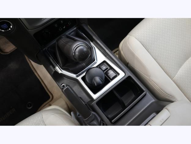 TOYOTA Land Cruiser 177 D-4D Légende 7 places BVM MY20  