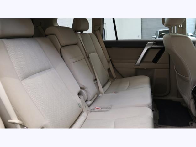 TOYOTA Land Cruiser 177 D-4D Légende 7 places BVM MY20  