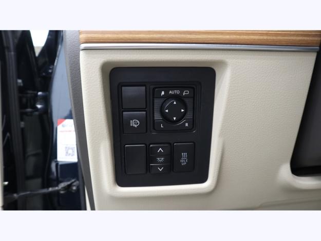 TOYOTA Land Cruiser 177 D-4D Légende 7 places BVM MY20  