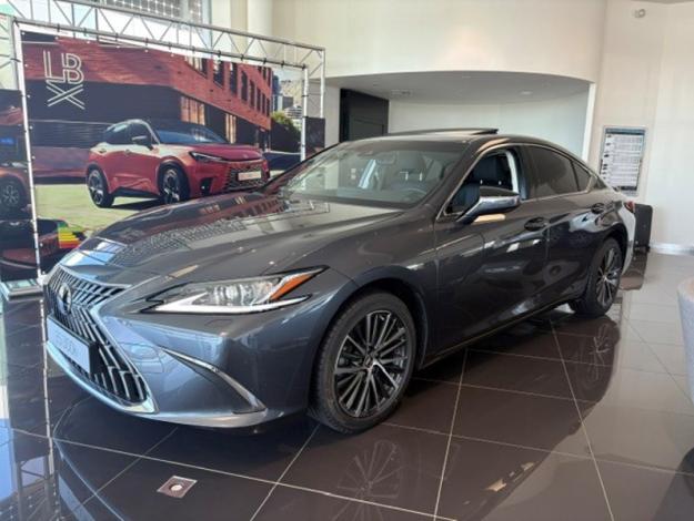 LEXUS ES 300H LUXE  ES 300H HYBRIDE MC LUXE MY23