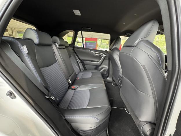 TOYOTA RAV4 Hybride Hybride 2WD 218ch Collection Access  RAV4 HYBRID 218CH 2WD COLLECTION ACCESS