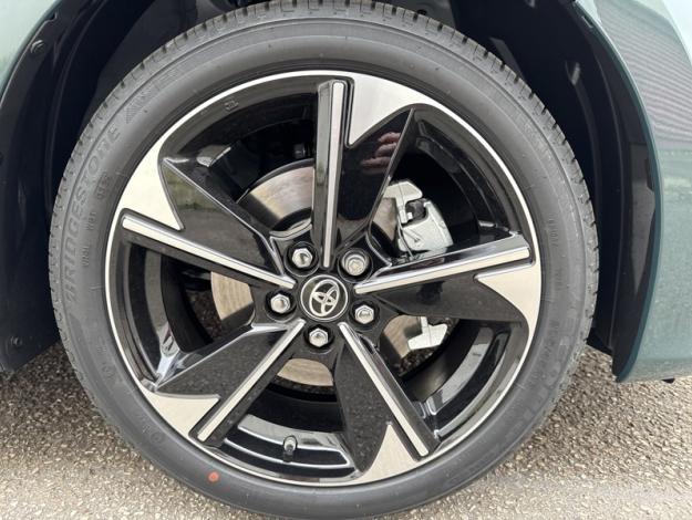 TOYOTA Yaris Hybride Hybride 130h Collection  YARIS HYBRIDE 130H COLLEC TECHNO VD MY25