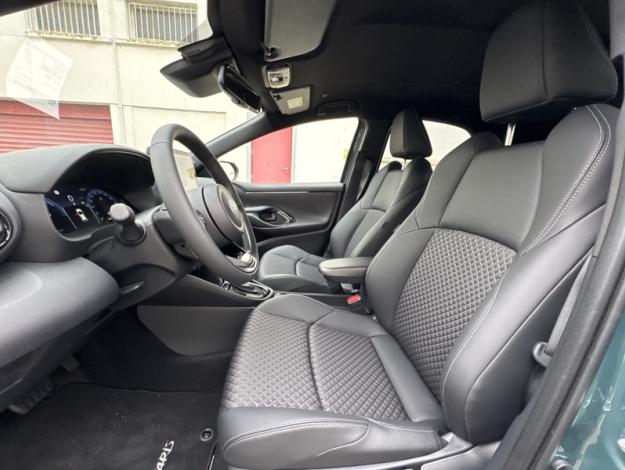 TOYOTA Yaris Hybride Hybride 130h Collection  YARIS HYBRIDE 130H COLLEC TECHNO VD MY25