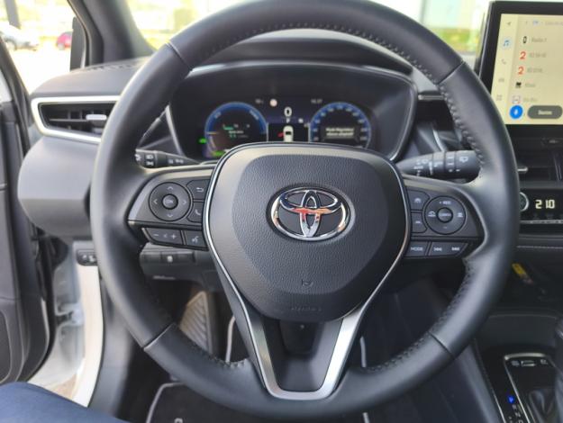 TOYOTA Corolla Touring Sports Hybride 196h Design   