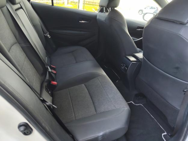 TOYOTA Corolla Touring Sports Hybride 196h Design   