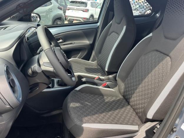 TOYOTA Aygo X 1.0 VVT-i 72 Design  