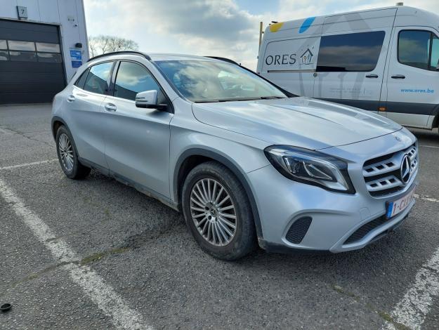 MERCEDES-BENZ GLA 180 Intuition  