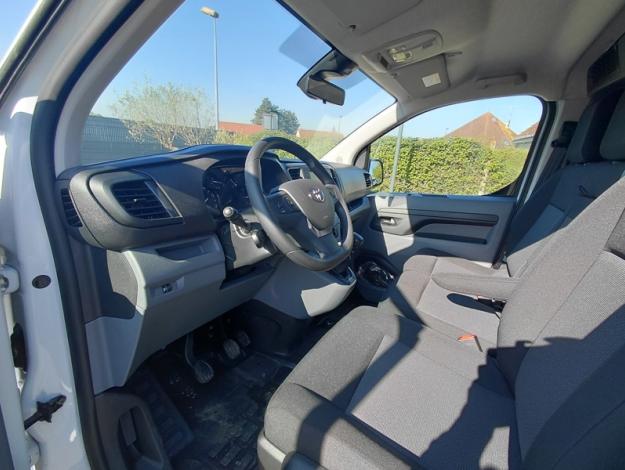 TOYOTA Proace 2.0 D MEDIUM 140 D-4D BUSINESS  