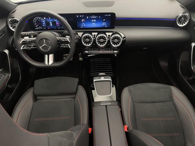 MERCEDES-BENZ Classe A 200 d AMG Line  