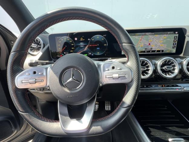 MERCEDES-BENZ EQA 250 AMG Line  