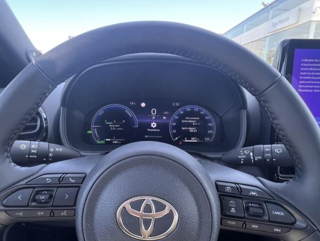 TOYOTA Yaris Hybrid Premiere  1.5 131 ch 