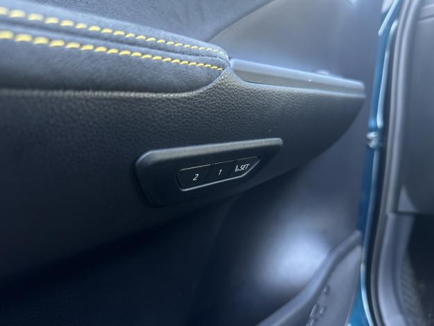 TOYOTA C-HR Hybride Rechargeable 225ch Collection Première  