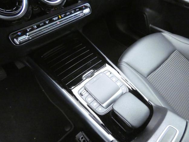 MERCEDES-BENZ GLA 200 d  Business Line Pack Progressive 