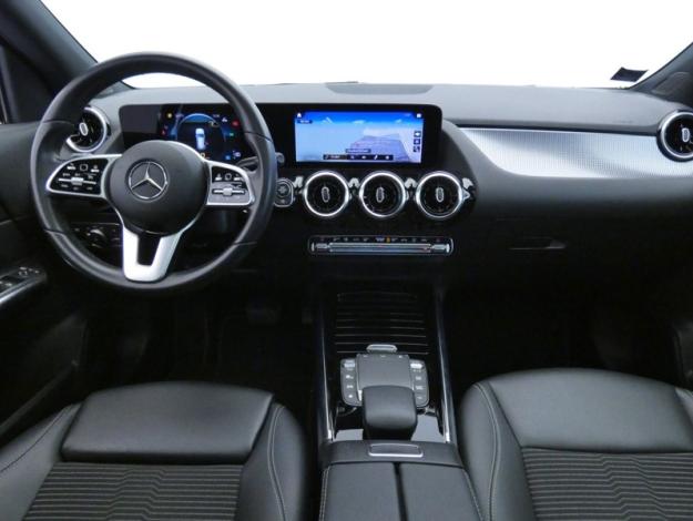 MERCEDES-BENZ GLA 200 d  Business Line Pack Progressive 