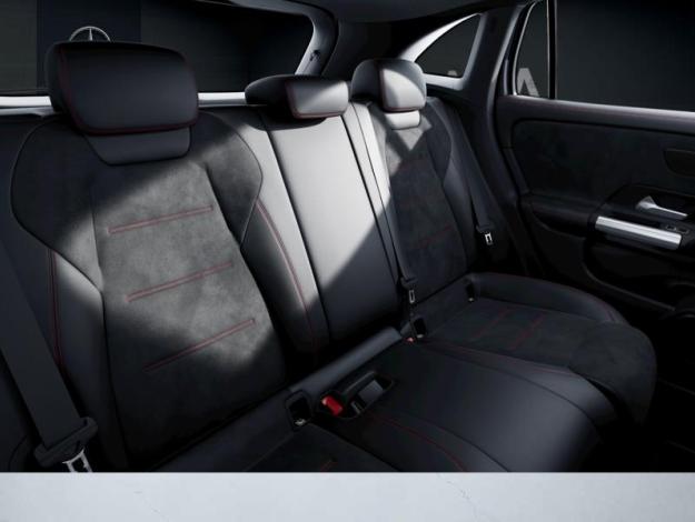 MERCEDES-BENZ GLA 200 d AMG Line  