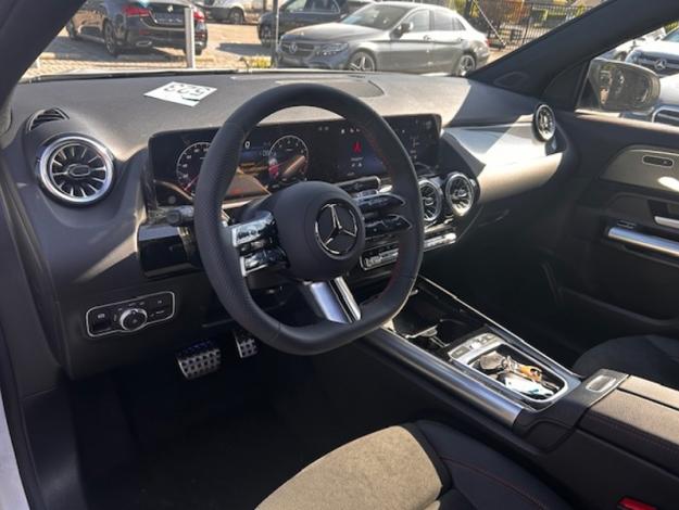MERCEDES-BENZ GLA 180 Star Edition - SAGA Huy (+32 85 23 69 00) 