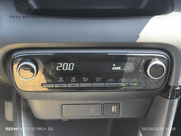 TOYOTA Yaris Hybride 116h Design  