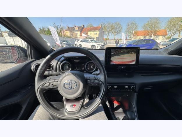TOYOTA Yaris Hybride 116h GR SPORT MY22  