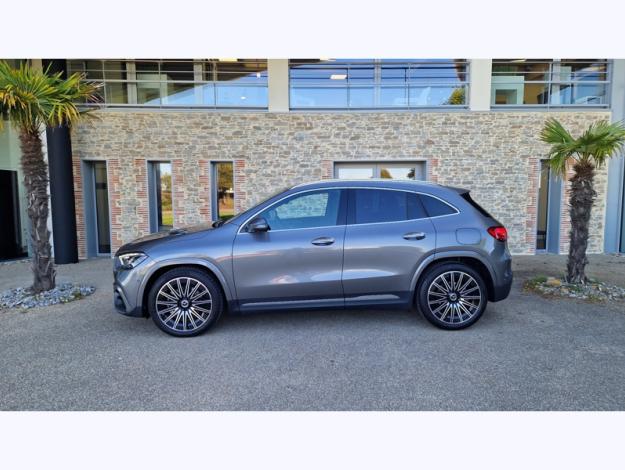 MERCEDES-BENZ GLA 200 d AMG Line  GLA 200 d AMG Line