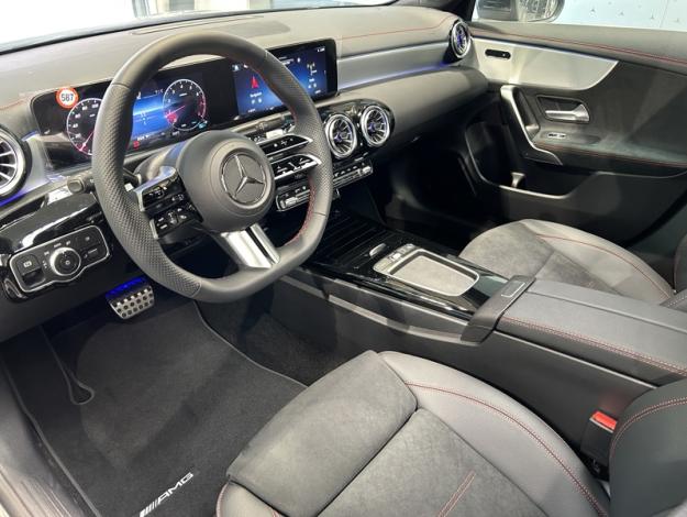 MERCEDES-BENZ CLA 180 Shooting Brake  Star Edition