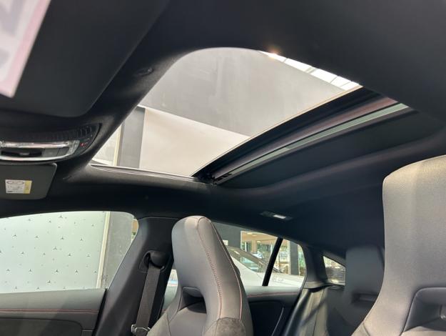 MERCEDES-BENZ CLA 180 Shooting Brake  Star Edition