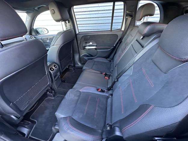 MERCEDES-BENZ GLB 200 d AMG Line  