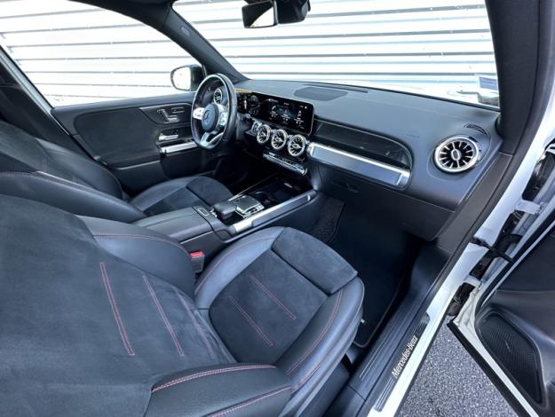 MERCEDES-BENZ GLB 200 d AMG Line  