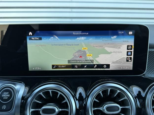 MERCEDES-BENZ GLB 200 d AMG Line  