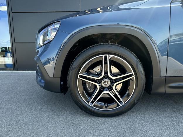 MERCEDES-BENZ GLB 200 d AMG Line  
