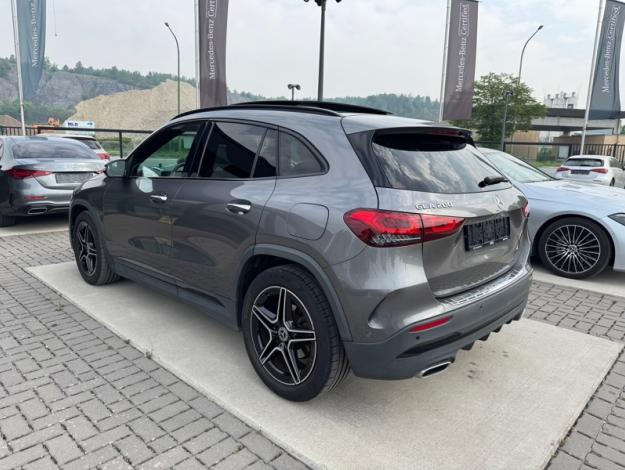 MERCEDES-BENZ GLA 200 AMG Line  