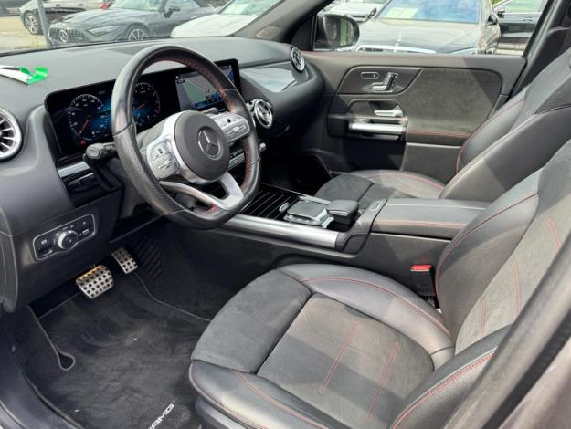 MERCEDES-BENZ GLA 200 AMG Line  
