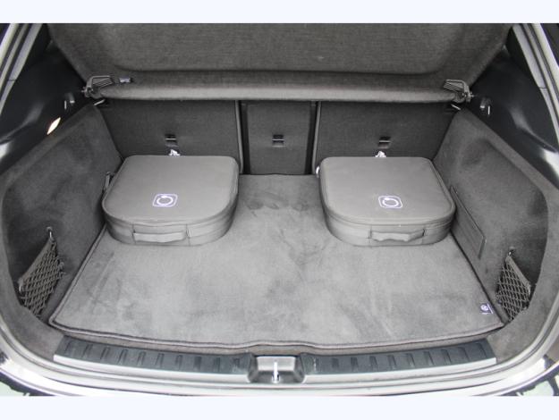 MERCEDES-BENZ EQA 250+ AMG Line  