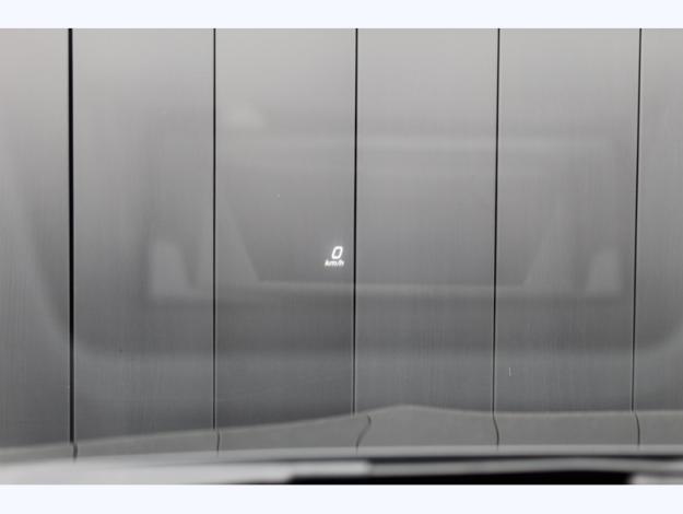 MERCEDES-BENZ EQA 250+ AMG Line  