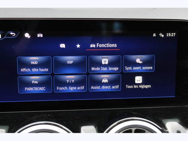 MERCEDES-BENZ EQA 250+ AMG Line  
