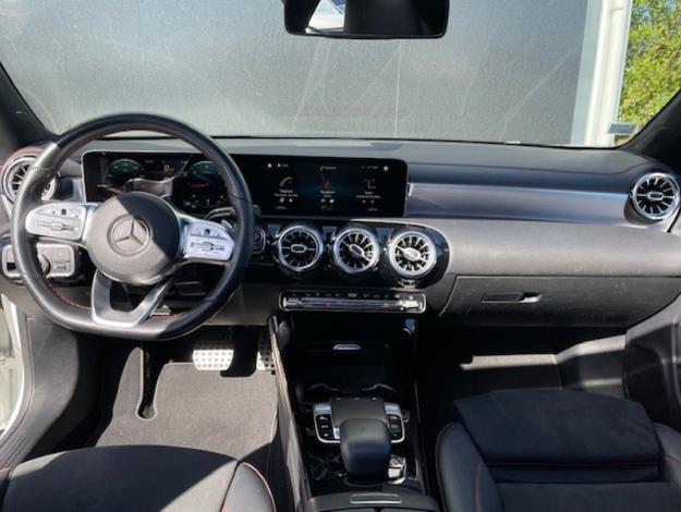 MERCEDES-BENZ CLA Shooting Brake CLA 180 d Shooting Brake AMG Line  CLA 180 d Shooting Brake AMG Line