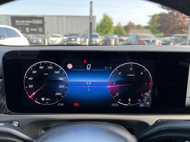 MERCEDES-BENZ CLA 180 d business Coupé - SAGA Huy (+32 85 23 69 00) 