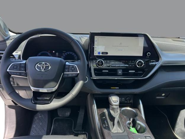 TOYOTA HIGHLANDER 2.5 HYBRID LOUNGE 248 E-CVT AWD-I TO  