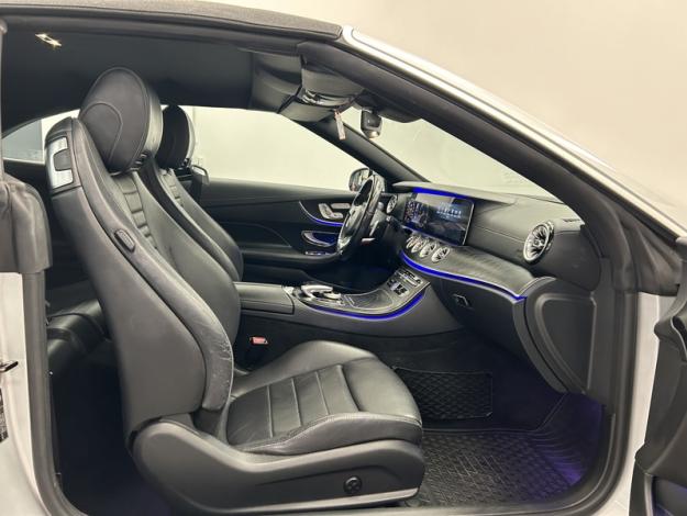 MERCEDES-BENZ Classe E 220d Cabriolet AMG line  