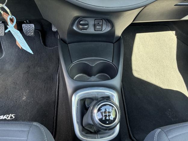 TOYOTA Yaris 70 VVT-i Ultimate  