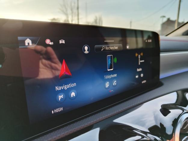 MERCEDES-BENZ CLA 180 Star Edition Shooting Brake - SAGA Huy (+32 85 23 69 00) 
