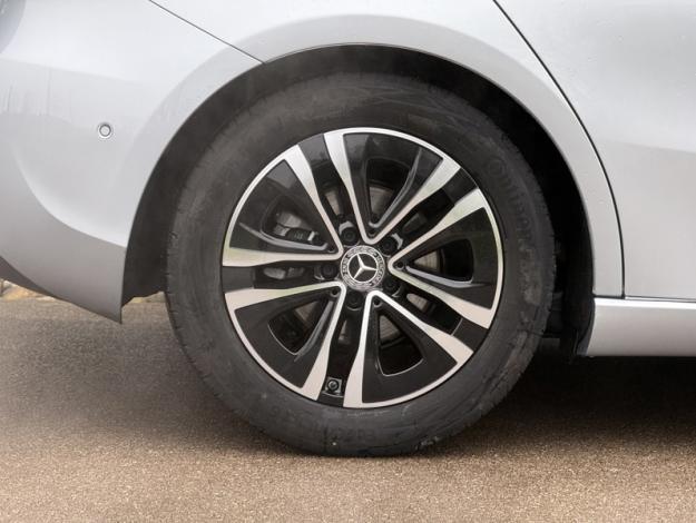 MERCEDES-BENZ Classe A 180 d Progressive Line  Classe A 180 d Progressive Line