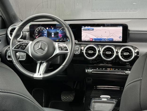 MERCEDES-BENZ Classe A 180 d Progressive Line  Classe A 180 d Progressive Line