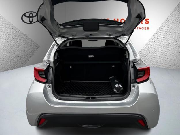 TOYOTA Yaris Hybride Hybride 116h Design  YARIS HYBRIDE 116H DESIGN