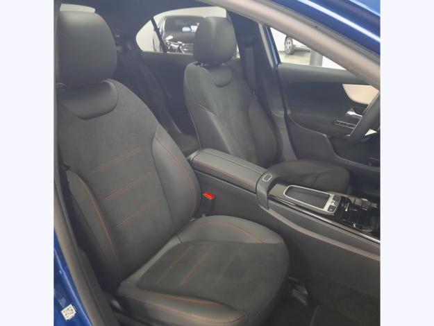 MERCEDES-BENZ Classe A 200 d Berline AMG Line  Classe A 200 d Berline AMG Line